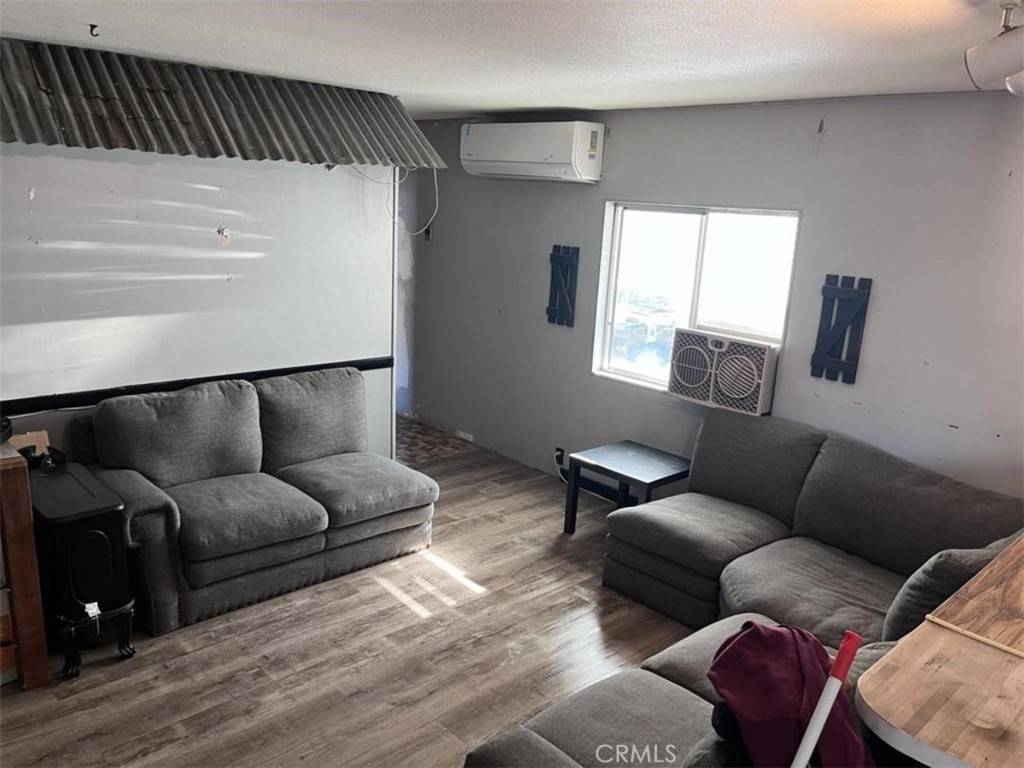 Sanger, CA 93657,30367 E. Trimmer Springs Rd Space #16