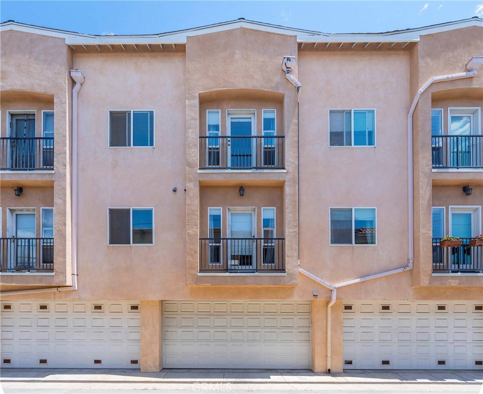 San Pedro, CA 90731,637 S Grand AVE #4