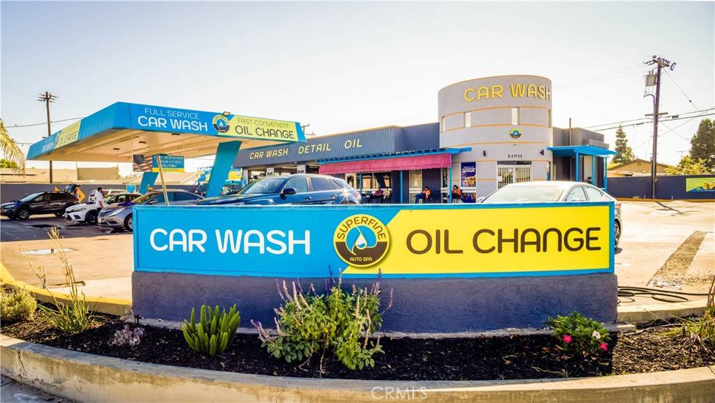 Lakewood, CA 90715,21011 Pioneer BLVD