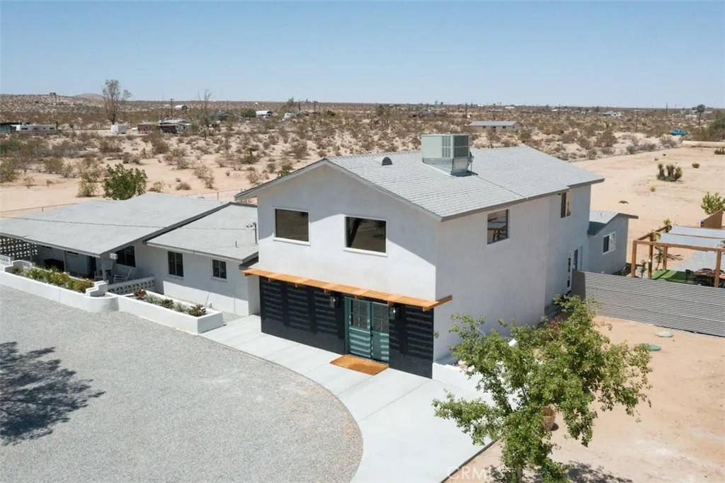 Joshua Tree, CA 92252,62718 Aberdeen DR