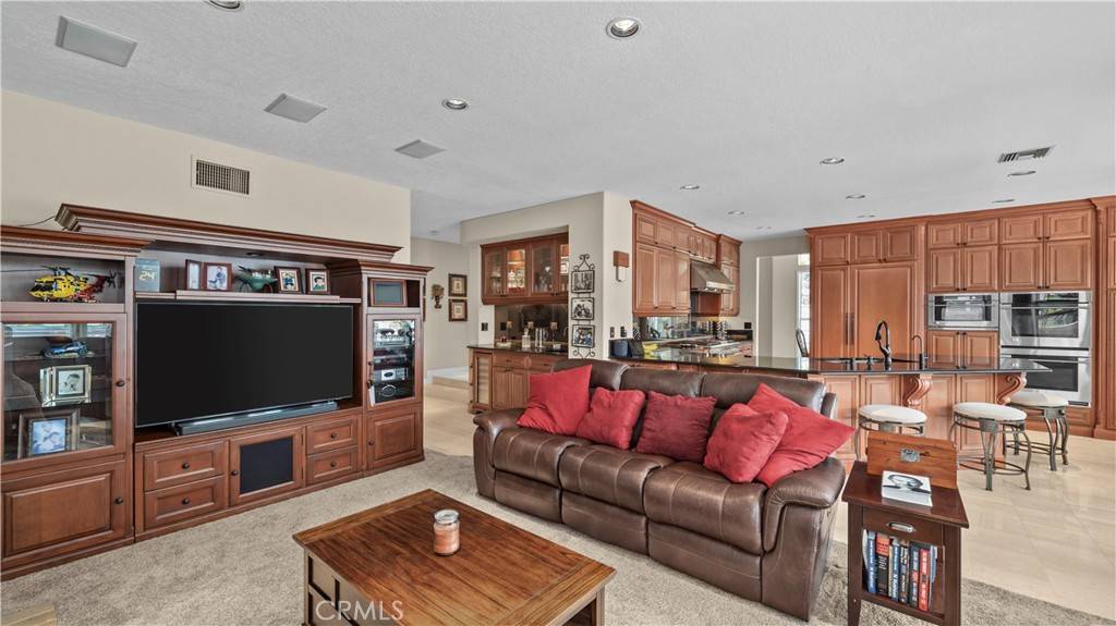Tustin, CA 92782,2221 Ventia