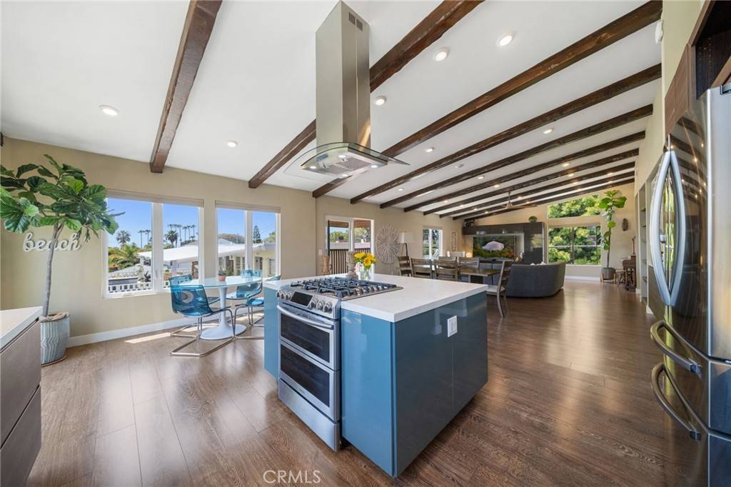 Laguna Beach, CA 92651,215 Monterey DR