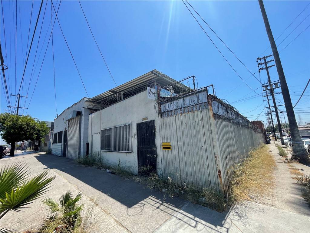 Los Angeles, CA 90023,3404 E Olympic BLVD