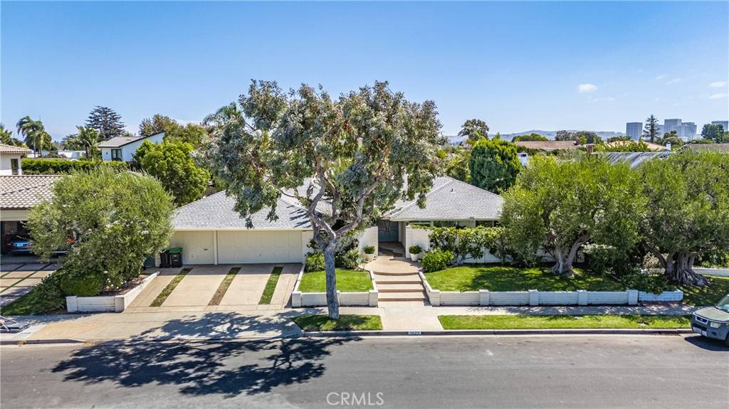 Newport Beach, CA 92660,1620 LINCOLN LN