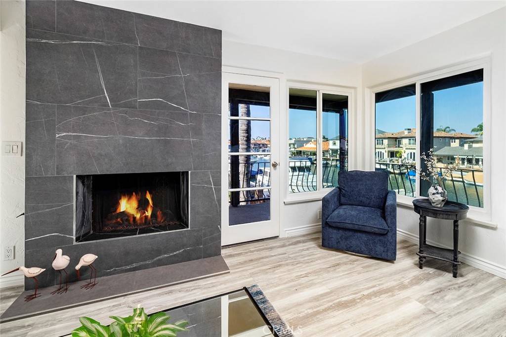 Huntington Beach, CA 92649,16592 Grimaud LN