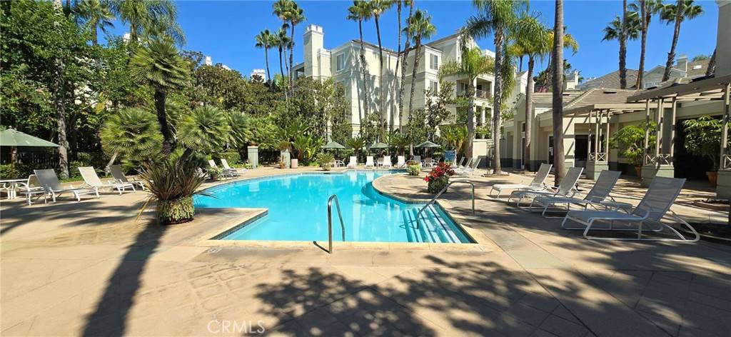 Irvine, CA 92612,2233 Martin #206