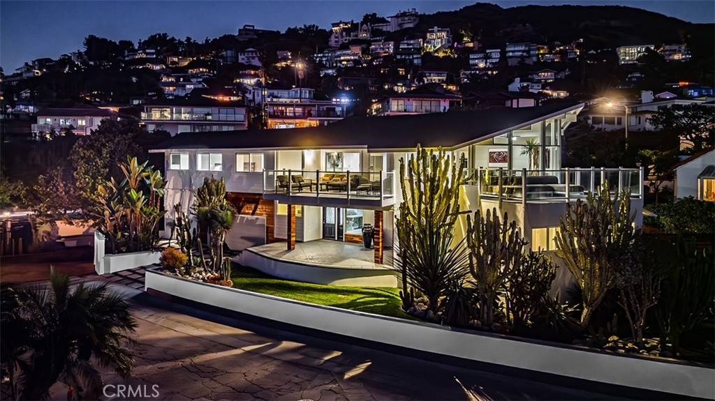 Laguna Beach, CA 92651,2 Camel Point DR