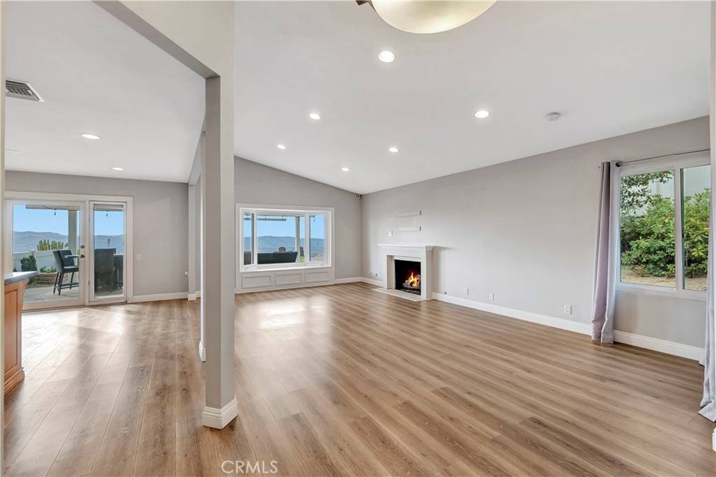 Yorba Linda, CA 92886,3710 Blue Gum DR