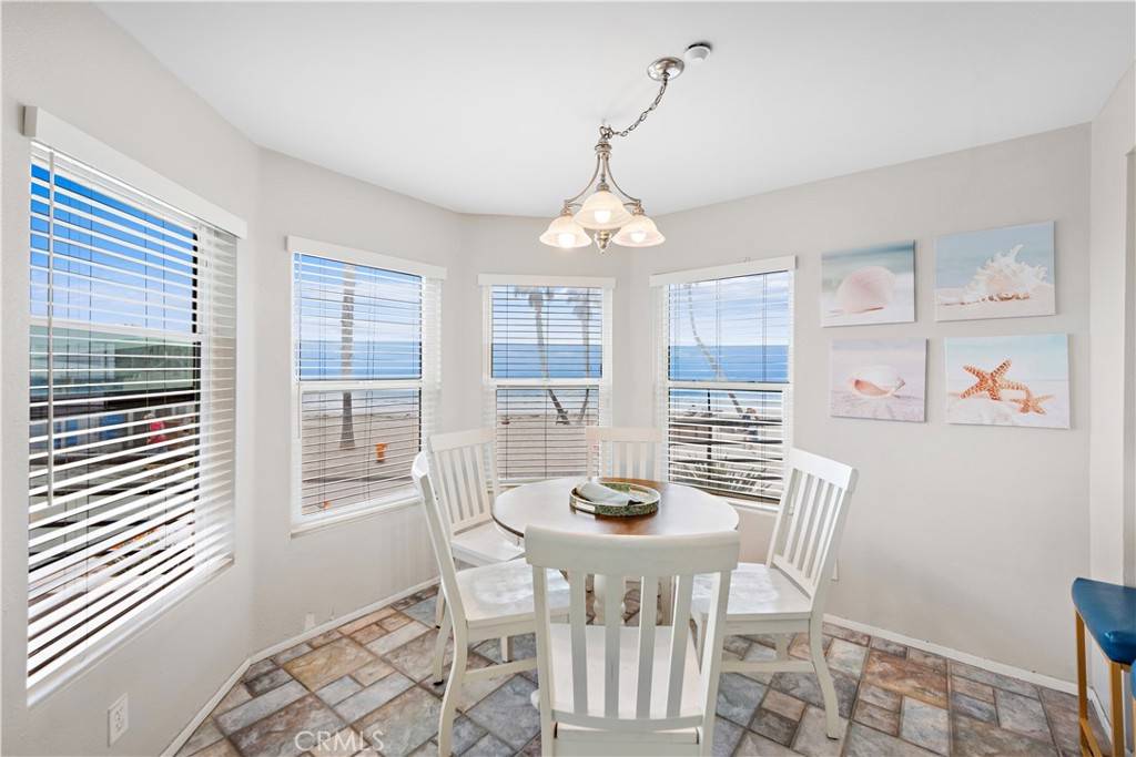 Oceanside, CA 92054,500 The Strand #63