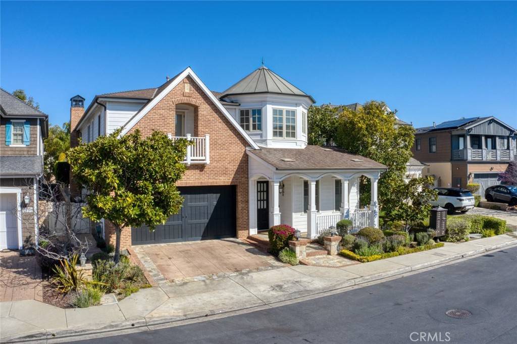 Huntington Beach, CA 92649,4761 Edgartown DR