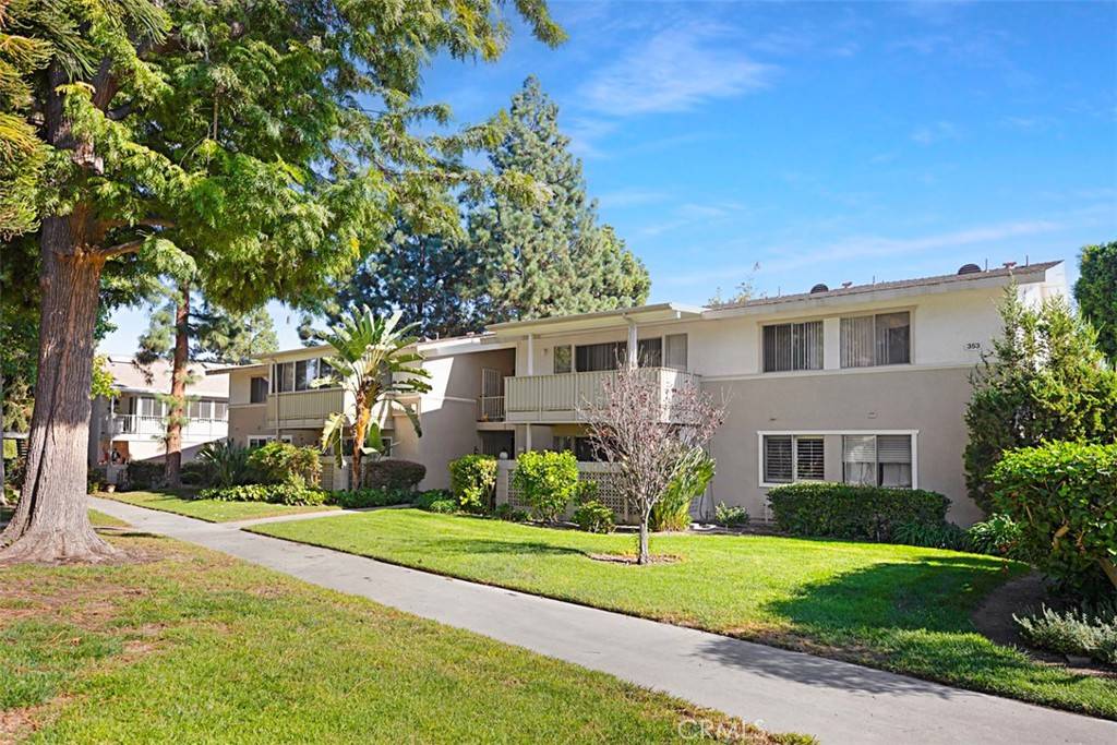 Laguna Woods, CA 92637,353 Avenida Sevilla #N