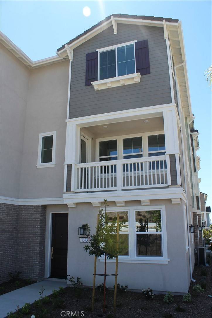 Yorba Linda, CA 92886,18373 Iris LN