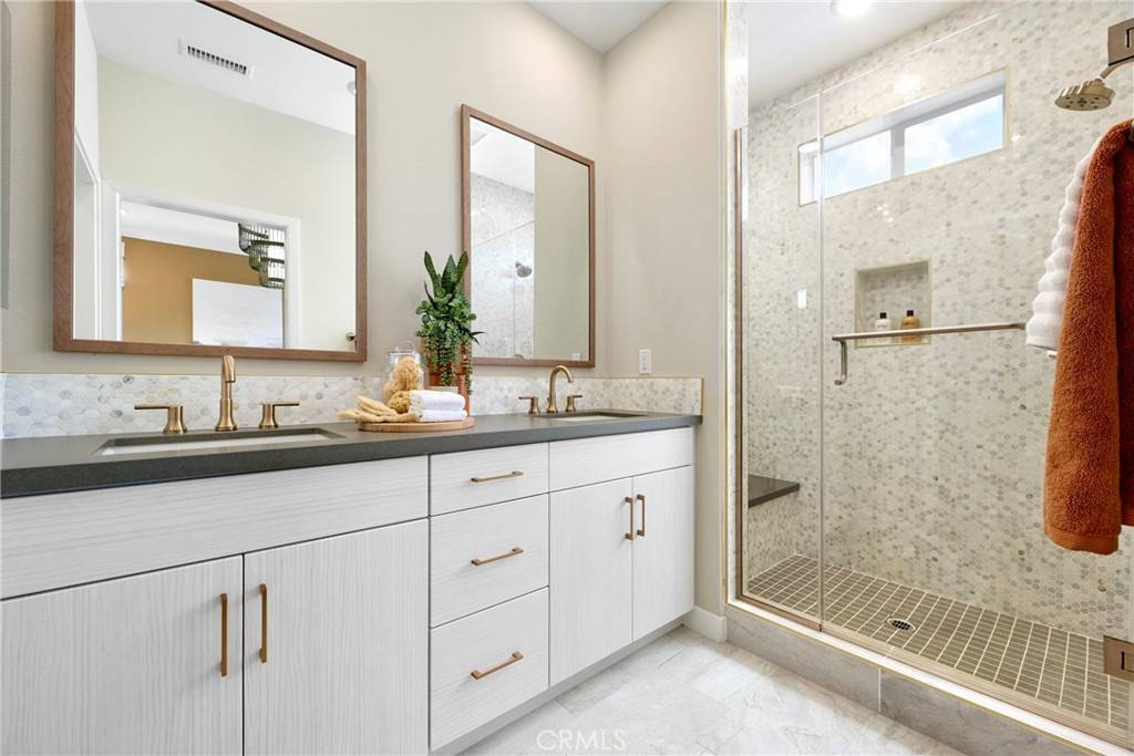 Anaheim, CA 92804,2217 W Orange #12