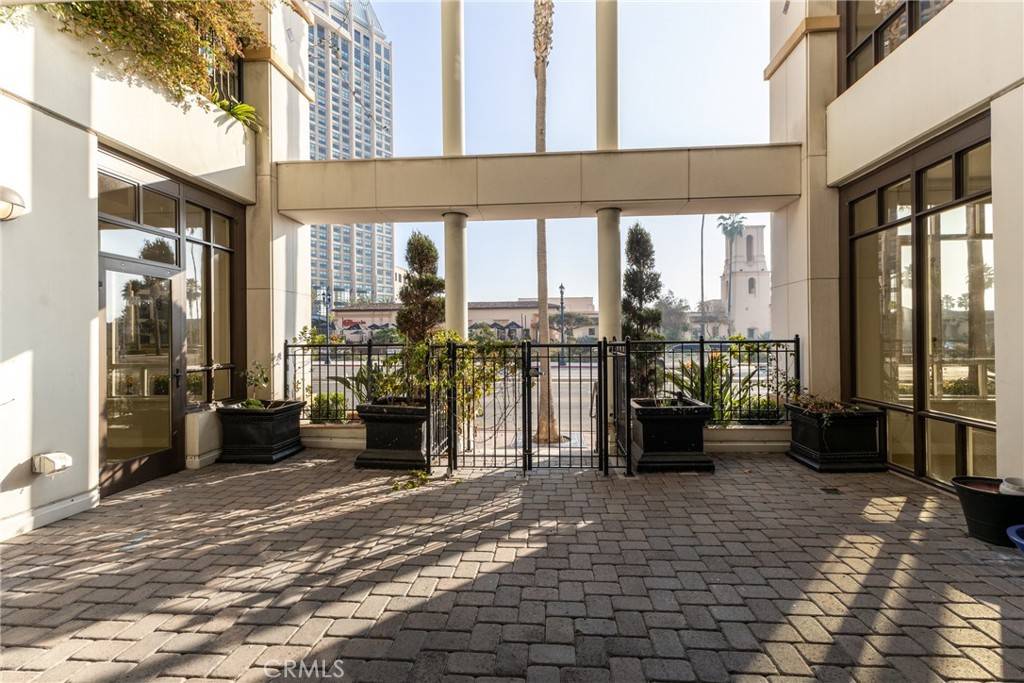 San Diego, CA 92101,700 W Harbor DR #104