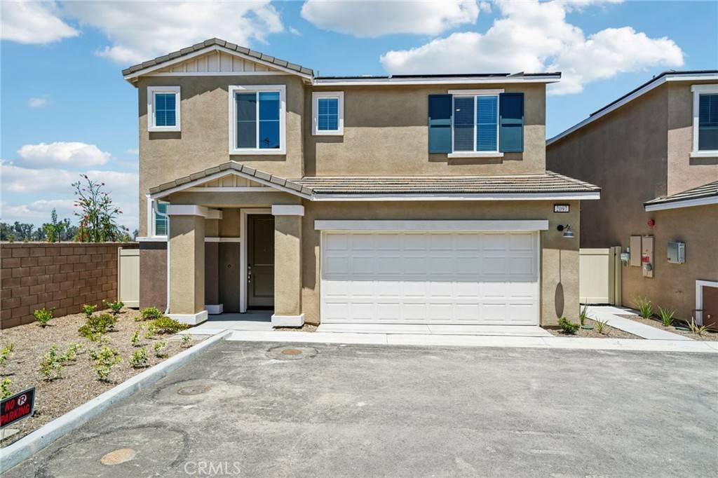 Redlands, CA 92374,2097 Bergamot ST
