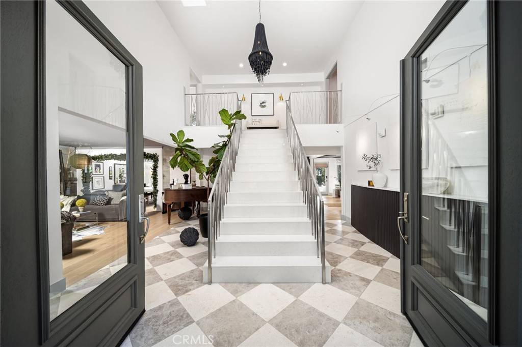 Villa Park, CA 92861,19022 Mesa Dr.