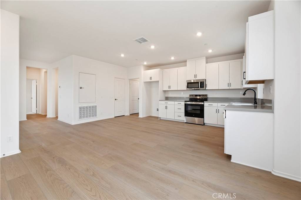 Chino, CA 91708,16143 Spicebush LN