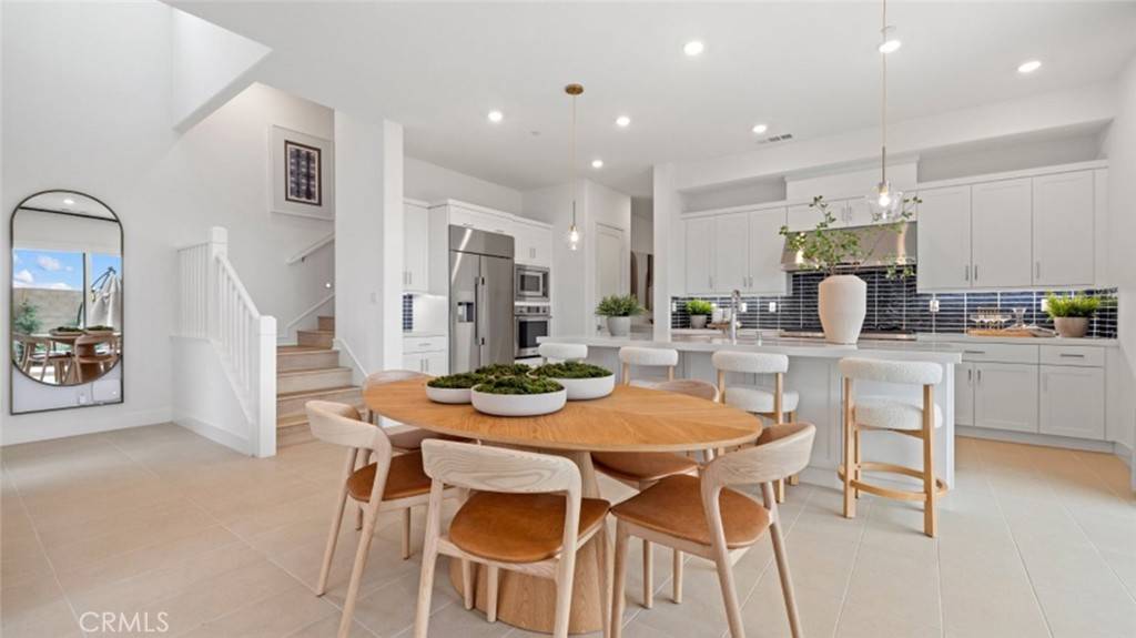 Irvine, CA 92618,169 Sawbuck