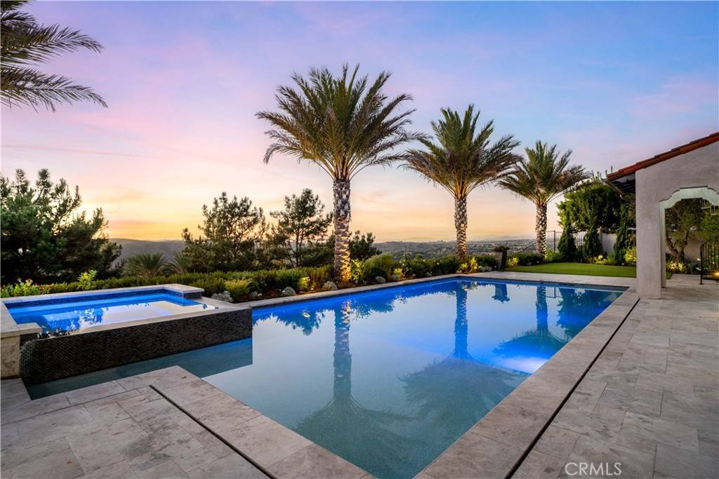 Ladera Ranch, CA 92694,2 Thomas RD