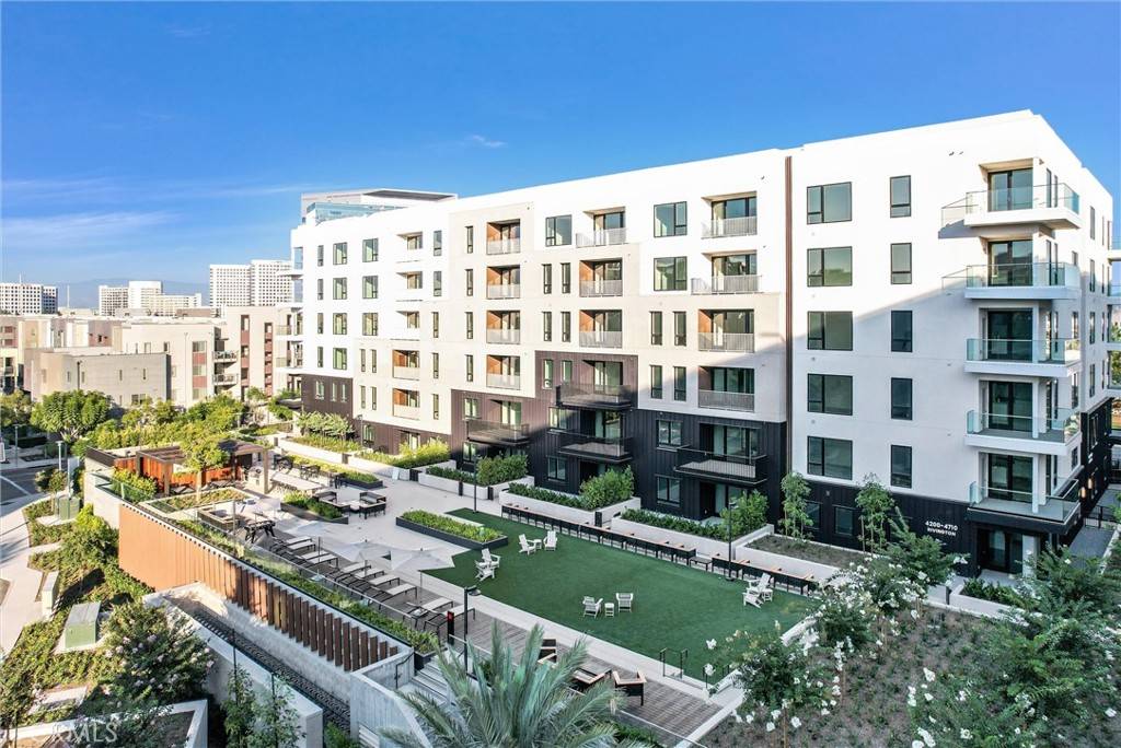 Irvine, CA 92612,4206 Rivington