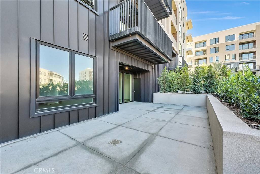 Irvine, CA 92612,4206 Rivington