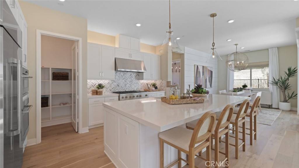 Valencia, CA 91354,29650 Paseo Capilla