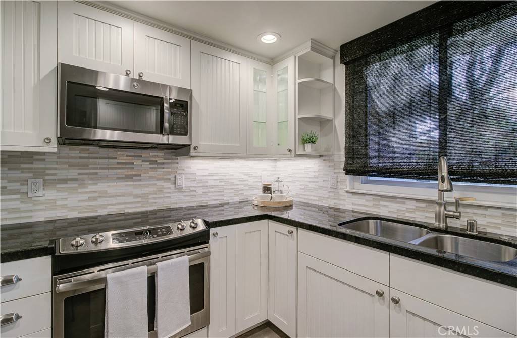 Laguna Woods, CA 92637,64 Calle Cadiz #H