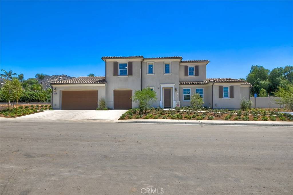 Escondido, CA 92026,3112 Orchard Glen