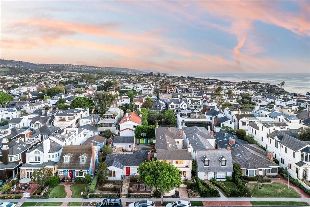 Corona Del Mar, CA 92625,316 Orchid AVE