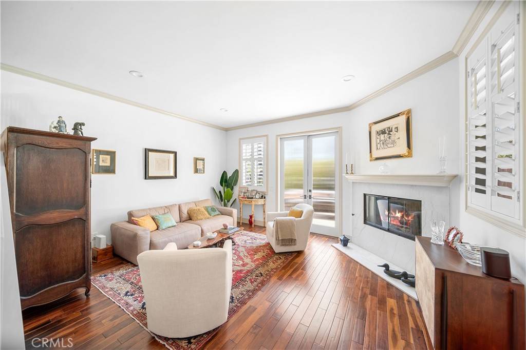 Corona Del Mar, CA 92625,720 Marguerite AVE #1