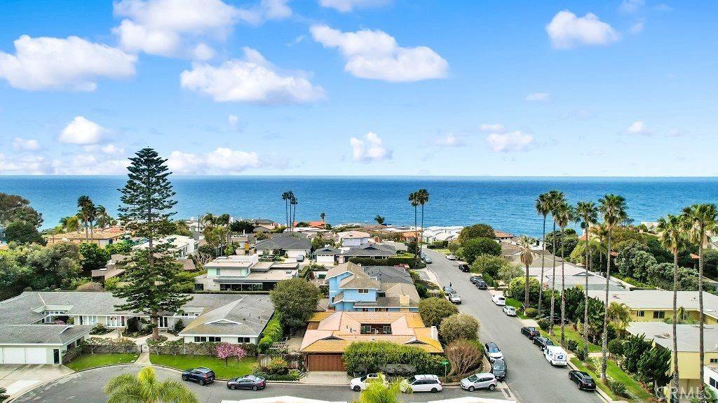 Laguna Beach, CA 92651,1594 Via Capri #1