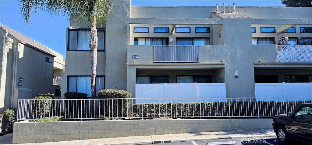 Huntington Beach, CA 92647,17722 Sergio CIR #103