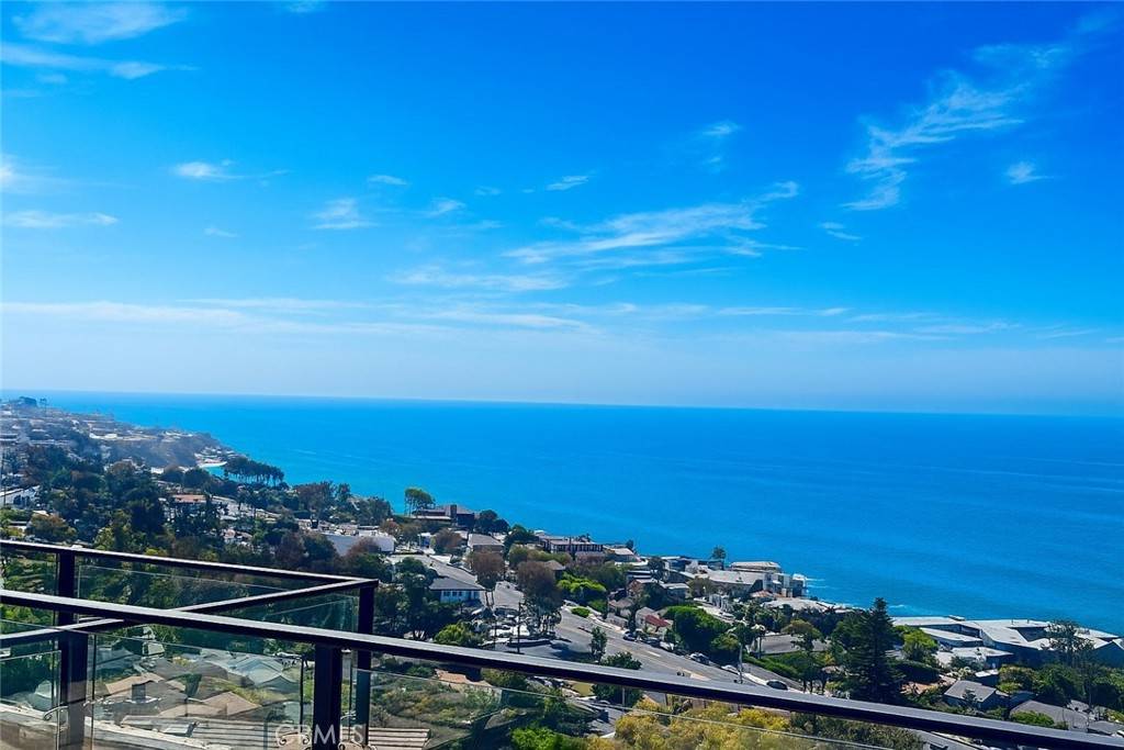 Laguna Beach, CA 92651,31422 Ceanothus DR