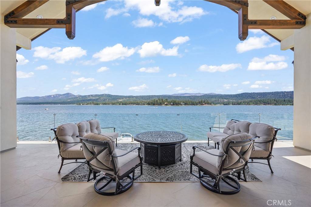 Fawnskin, CA 92333,39055 N Shore DR