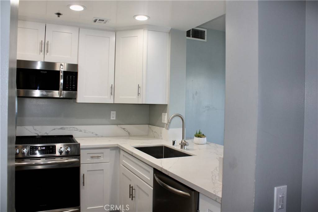 Long Beach, CA 90802,525 E Seaside WAY #1504