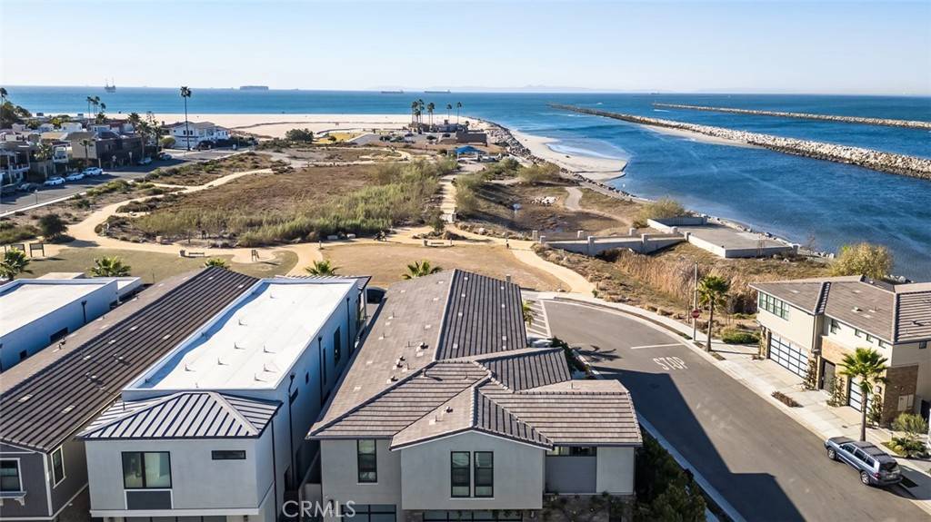 Seal Beach, CA 90740,10 Ocean PL