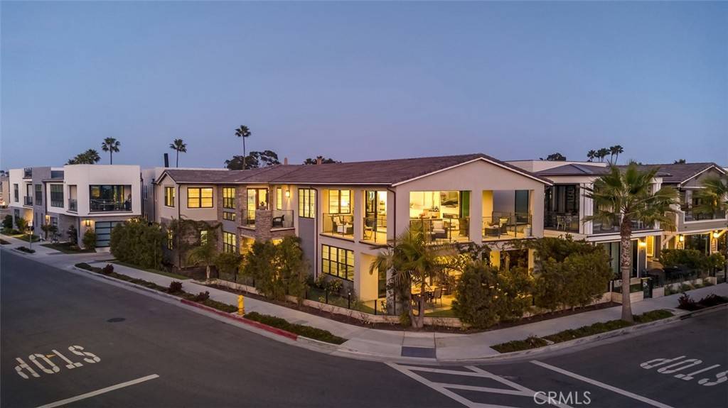 Seal Beach, CA 90740,10 Ocean PL
