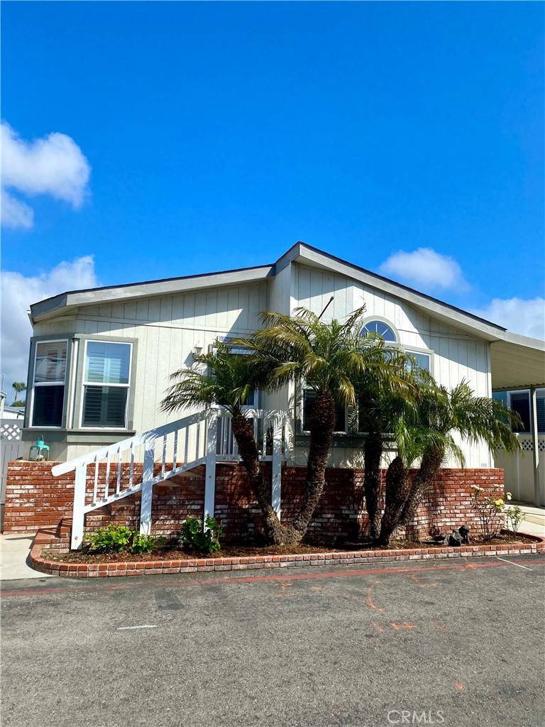 Huntington Beach, CA 92648,20701 Beach BLVD #107