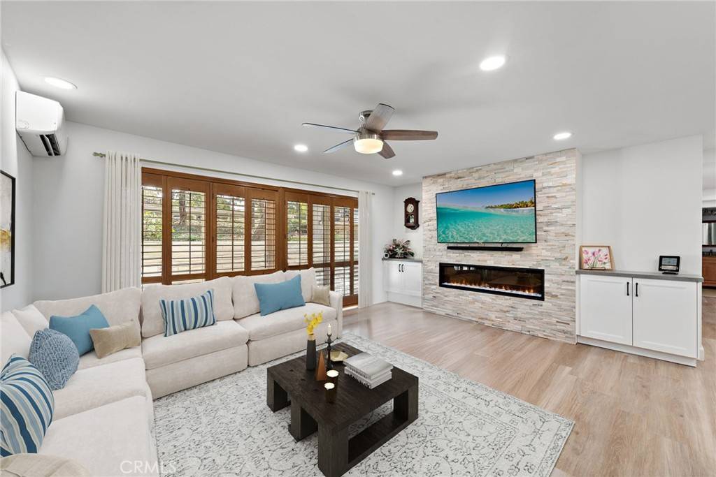 Laguna Woods, CA 92637,3310 Via Carrizo #Q