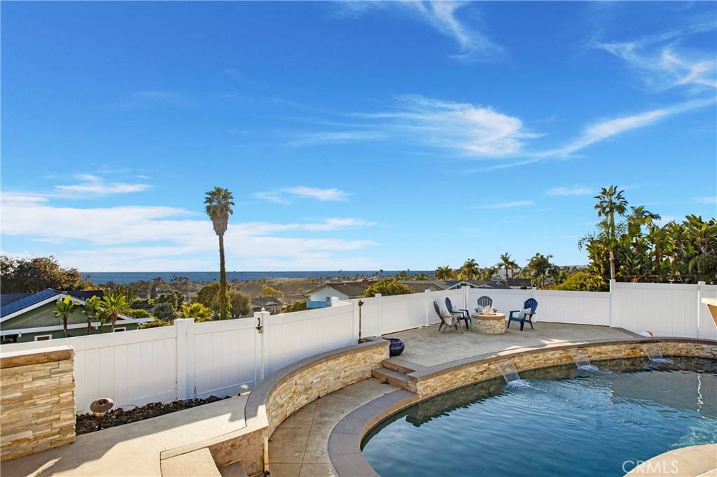 San Clemente, CA 92673,4025 Calle Juno