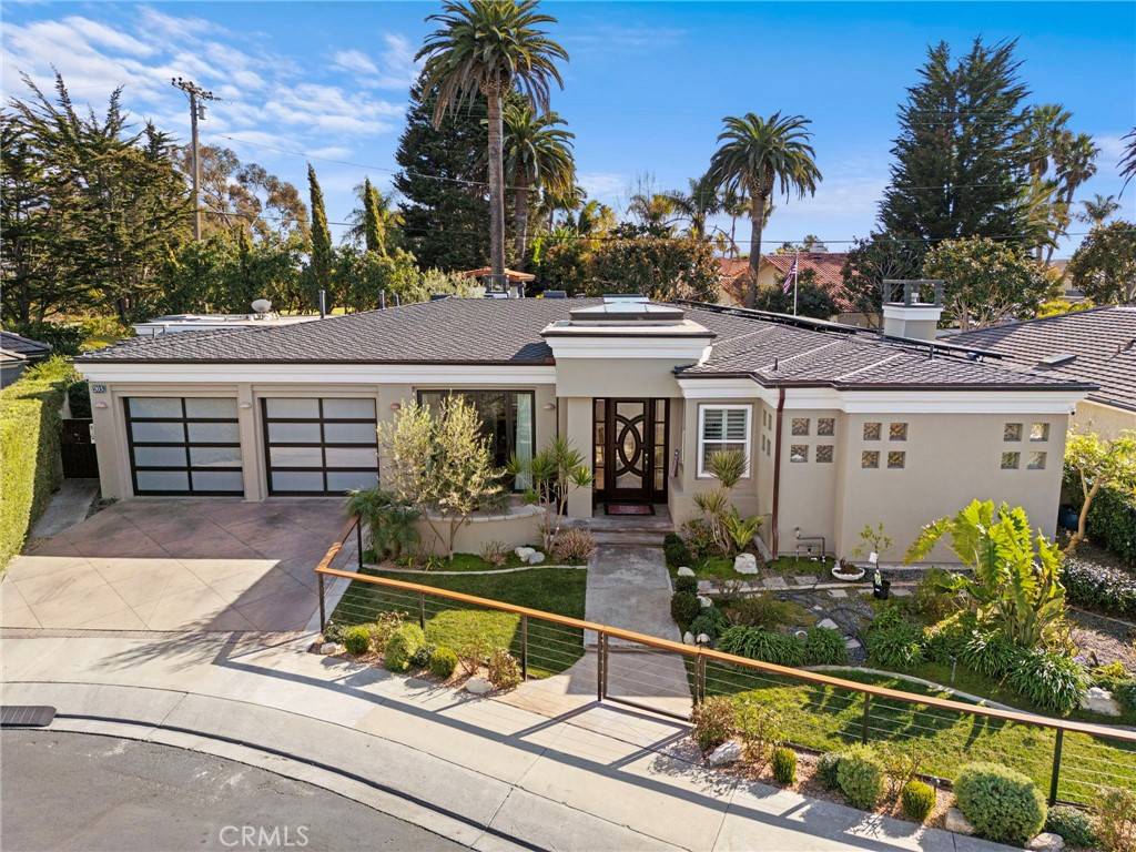 San Clemente, CA 92672,203 Calle Potro