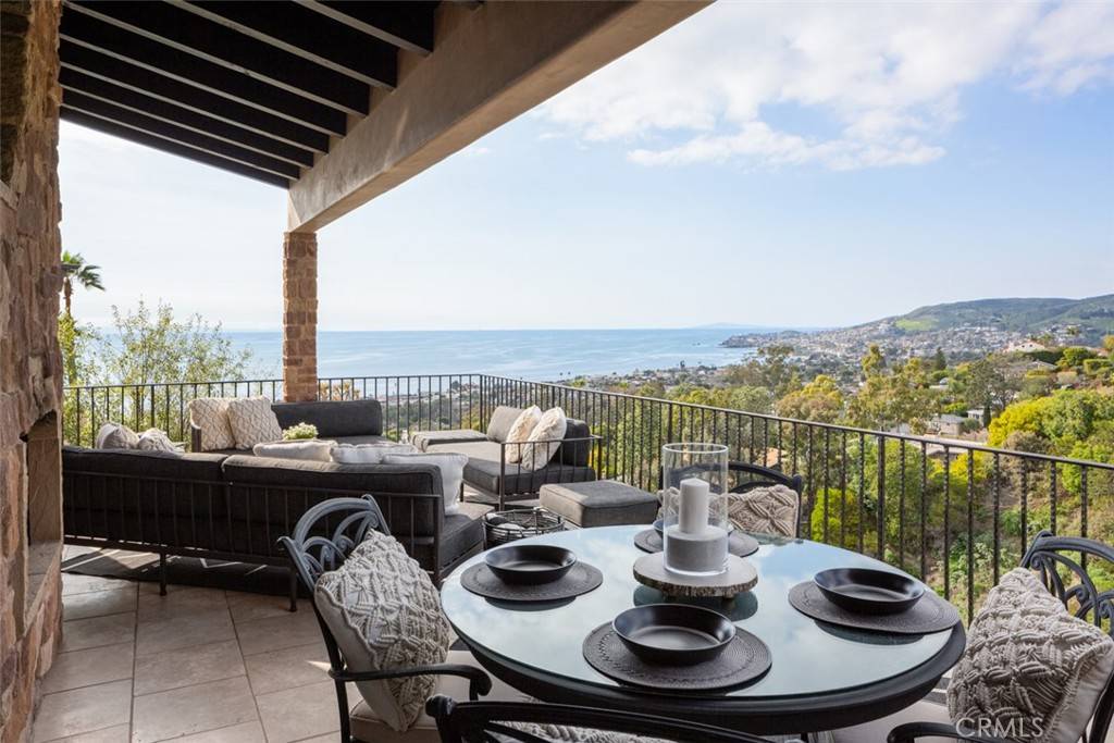 Laguna Beach, CA 92651,703 Gainsborough PL