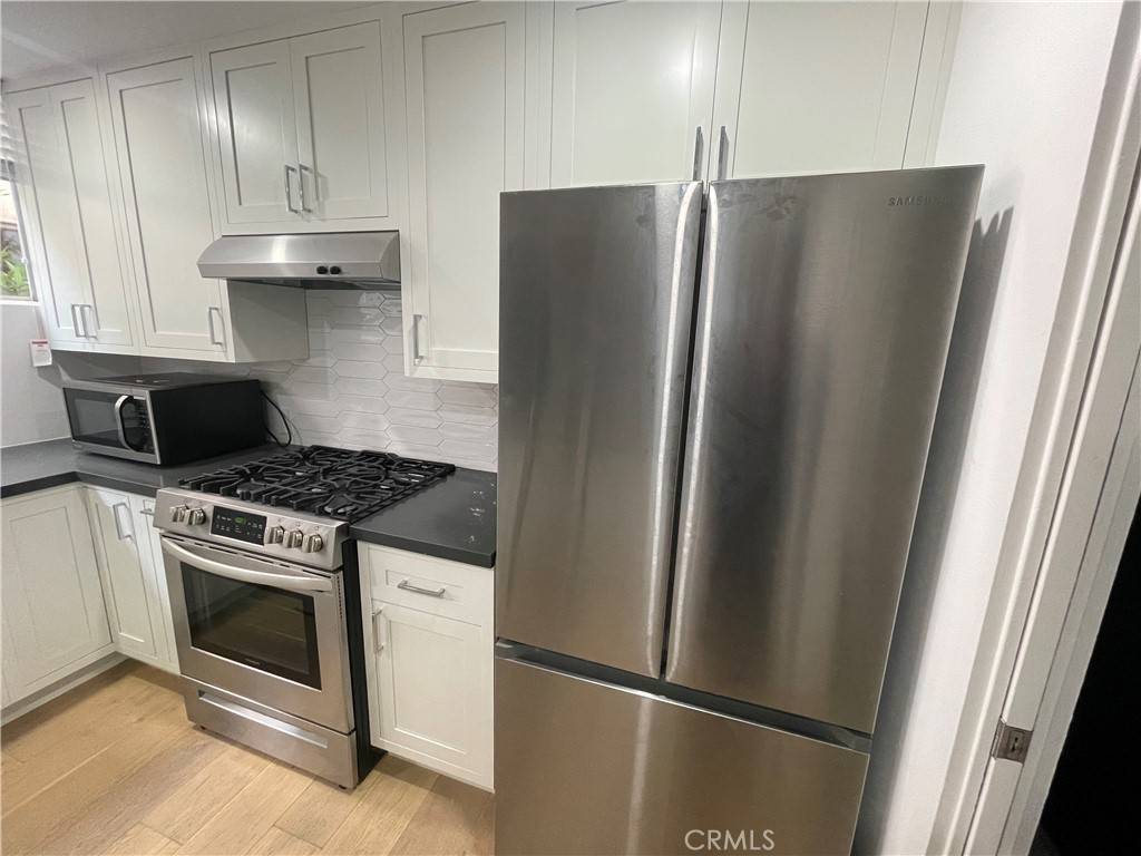 Corona Del Mar, CA 92625,401 Jasmine AVE