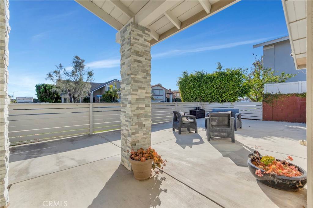 Huntington Beach, CA 92646,9571 Bay Meadow DR