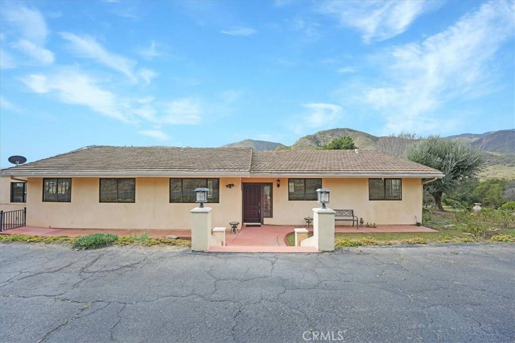 Fallbrook, CA 92028,39295 De Luz RD