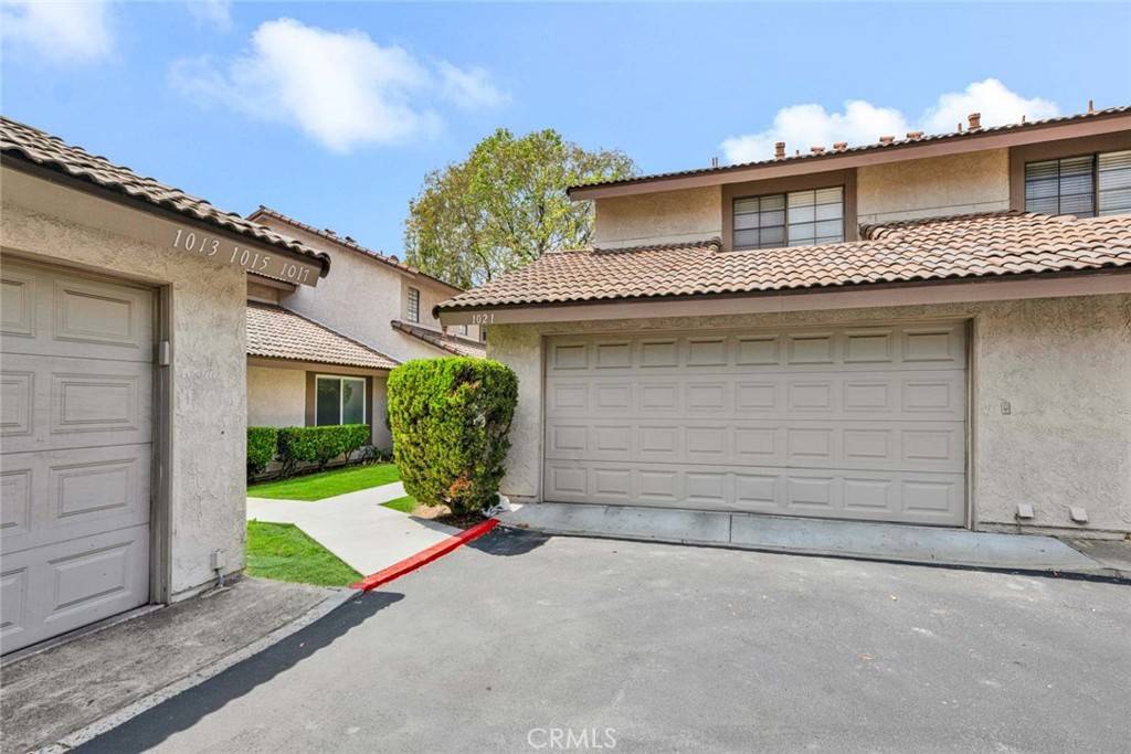 Fullerton, CA 92833,1021 Carmel CIR