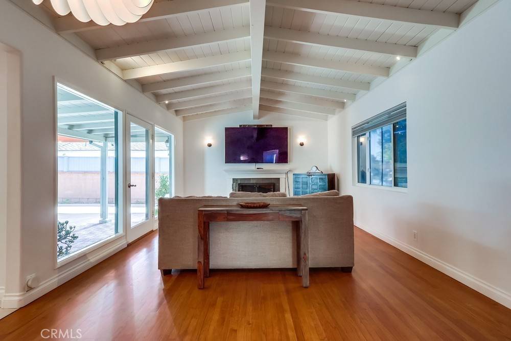 Long Beach, CA 90815,2236 San Vicente AVE