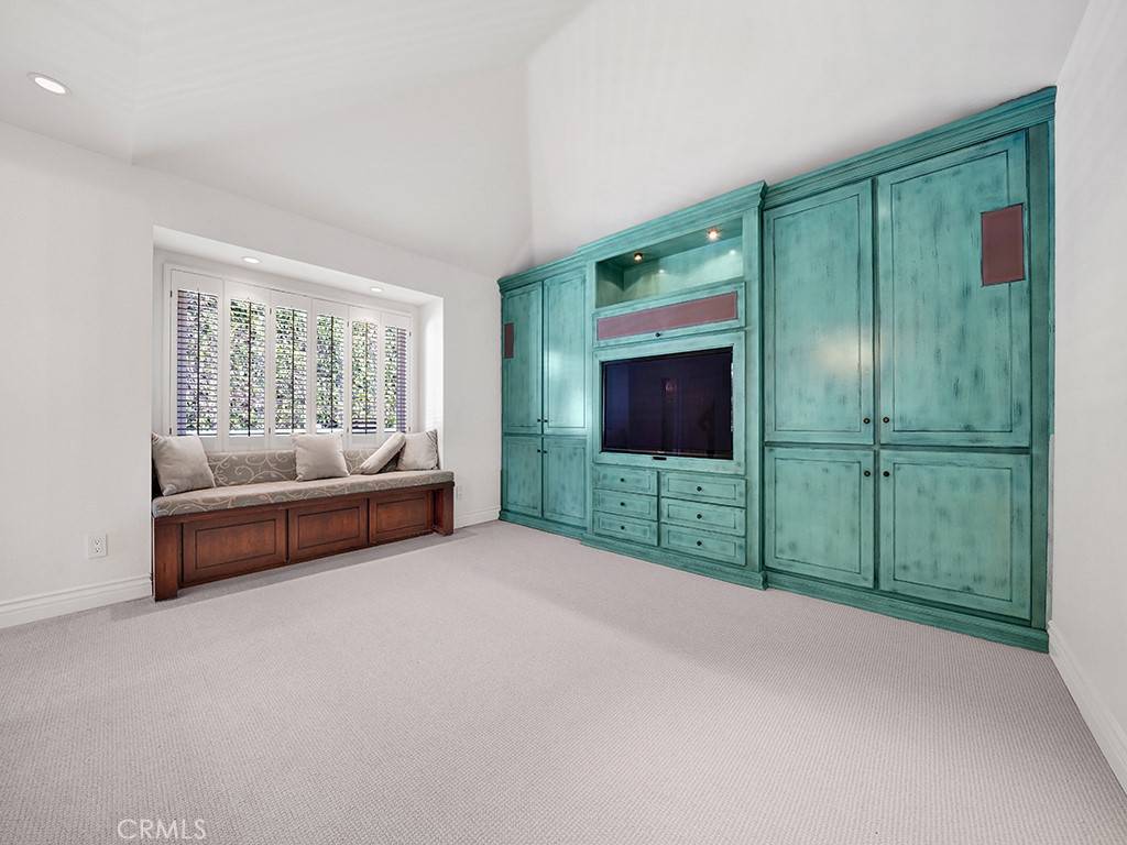 Corona Del Mar, CA 92625,931 Gardenia WAY