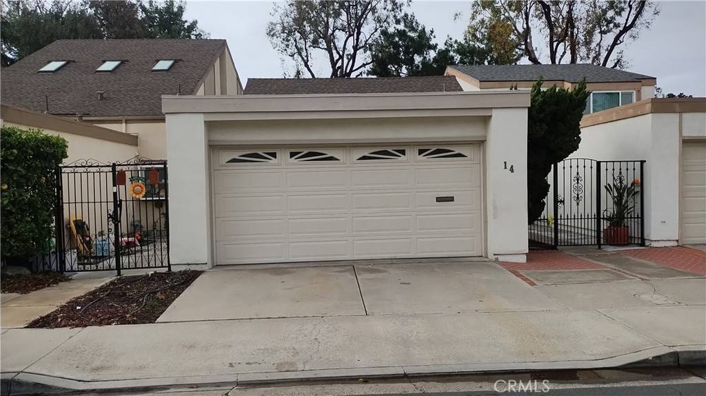 Irvine, CA 92612,14 Willow Tree Ln