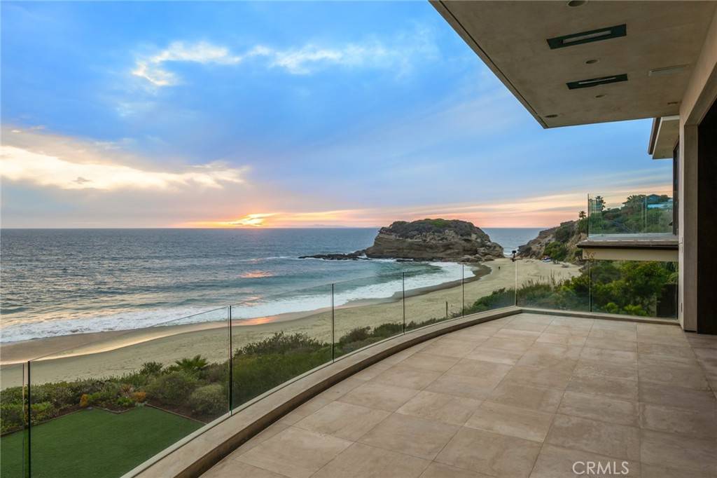 Laguna Beach, CA 92651,25 Bay DR